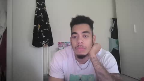 Snapshot of magicsempai chatting on December 9, 2024, 11:47 am Magicsempai online show from December 9, 2024, 11:47 am