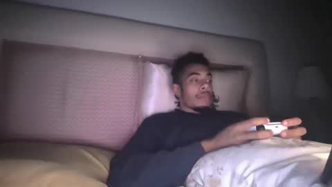 Snapshot of magicsempai chatting on December 11, 2024, 3:26 pm Magicsempai online show from December 11, 2024, 3:26 pm