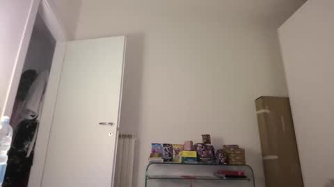 Snapshot of magicsempai chatting on January 27, 2025, 11:43 am Magicsempai online show from January 27, 2025, 11:43 am