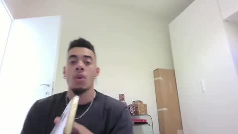 Snapshot of magicsempai chatting on February 3, 2025, 11:42 am Magicsempai online show from February 3, 2025, 11:42 am