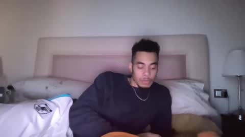 Snapshot of magicsempai chatting on February 20, 2025, 3:08 pm Magicsempai online show from February 20, 2025, 3:08 pm