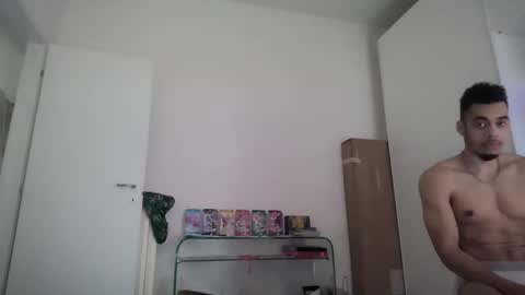 Snapshot of magicsempai chatting on March 10, 2025, 11:42 am Magicsempai online show from March 10, 2025, 11:42 am