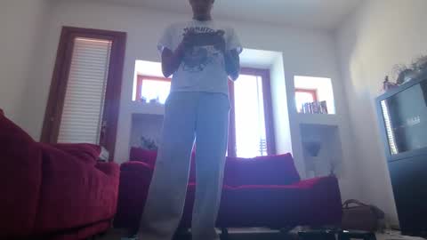 Snapshot of magicsempai chatting on October 7, 2025, 10:23 am Magicsempai online show from October 7, 2025, 10:23 am