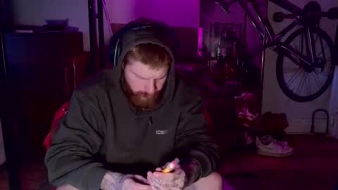 Snapshot of magnetic77slav chatting on January 12, 2026, 1:27 pm magnetic77slav online show from January 12, 2026, 1:27 pm