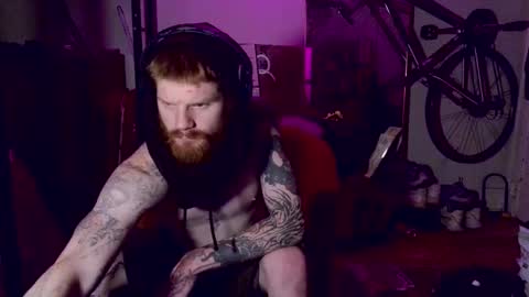 Snapshot of magnetic77slav chatting on February 1, 2026, 10:14 am magnetic77slav online show from February 1, 2026, 10:14 am