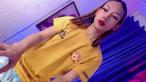 Snapshot of magnifecentcock69_mocah chatting on October 22, 2025, 11:21 am Mocah online show from October 22, 2025, 11:21 am