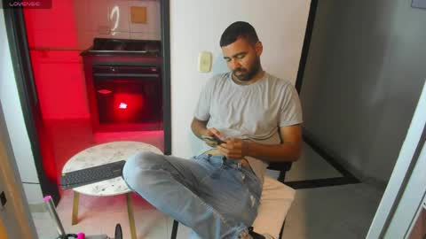 Snapshot of magnus_alejo chatting on May 23, 2026, 11:03 am Magnus Alejo online show from May 23, 2026, 11:03 am