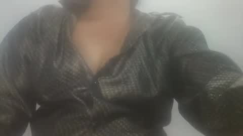 Snapshot of mahi_arora55 chatting on May 18, 2026, 4:24 pm Mahi online show from May 18, 2026, 4:24 pm