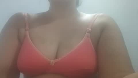 Snapshot of mahi_arora55 chatting on June 3, 2026, 6:24 pm Mahi online show from June 3, 2026, 6:24 pm