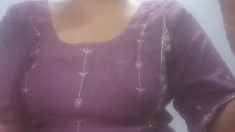 Snapshot of mahi_arora55 chatting on June 8, 2026, 7:14 pm Mahi online show from June 8, 2026, 7:14 pm