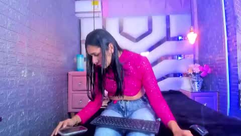 mahiara hot online show from May 6, 2026, 3:24 am
