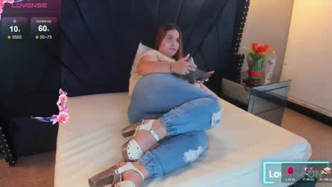 MAHIA online show from October 20, 2025, 1:22 pm