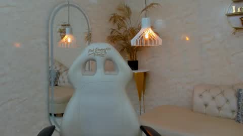 Mai Bigboobs online show from December 15, 2025, 11:36 am