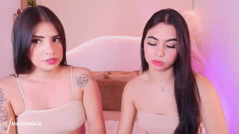 Snapshot of maia_lia_ chatting on September 10, 2025, 8:20 pm MAIA LIA online show from September 10, 2025, 8:20 pm