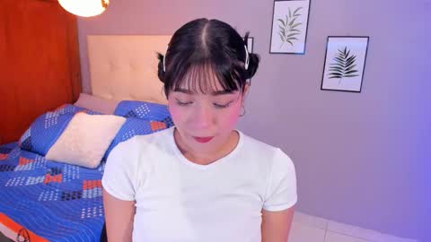 Snapshot of maia_w10 chatting on November 8, 2025, 12:27 pm Maia online show from November 8, 2025, 12:27 pm