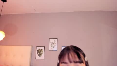 Snapshot of maia_w10 chatting on November 23, 2025, 1:44 pm Maia online show from November 23, 2025, 1:44 pm