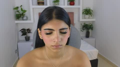 Maiaa Ruiz  online show from June 3, 2026, 12:30 pm