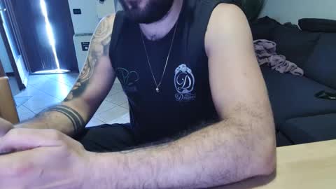 maialinofriuli online show from September 25, 2025, 1:48 pm