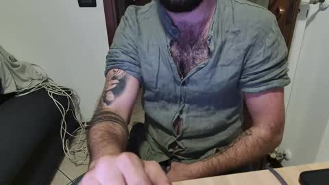 maialinofriuli online show from October 2, 2025, 1:56 am