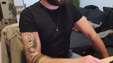 maialinofriuli online show from January 13, 2026, 5:40 pm