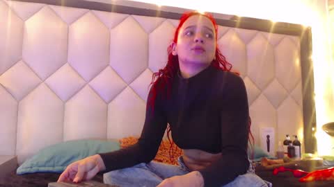 Snapshot of maiapark chatting on January 11, 2025, 11:23 am Maia online show from January 11, 2025, 11:23 am