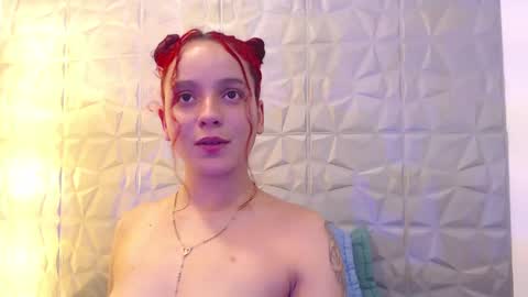 Snapshot of maiapark chatting on February 6, 2025, 12:33 am Maia online show from February 6, 2025, 12:33 am