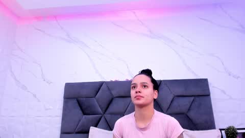 Snapshot of maiapark chatting on November 22, 2025, 11:42 am Maia online show from November 22, 2025, 11:42 am