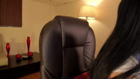 Snapshot of maiiitee_ chatting on January 17, 2026, 1:49 pm Mait online show from January 17, 2026, 1:49 pm