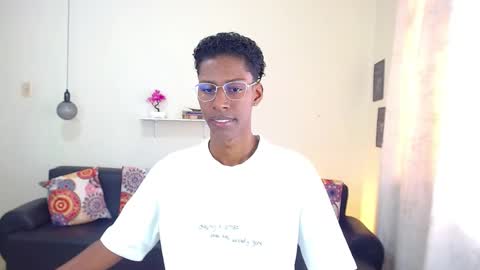 Snapshot of maiki18 chatting on January 16, 2025, 1:58 pm I am Maik online show from January 16, 2025, 1:58 pm