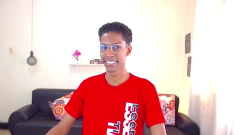 Snapshot of maiki18 chatting on January 22, 2025, 2:24 pm I am Maik online show from January 22, 2025, 2:24 pm