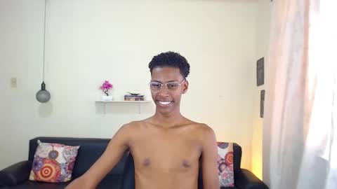 Snapshot of maiki18 chatting on January 27, 2025, 4:43 pm I am Maik online show from January 27, 2025, 4:43 pm
