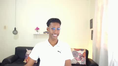 Snapshot of maiki18 chatting on February 3, 2025, 4:52 pm I am Maik online show from February 3, 2025, 4:52 pm