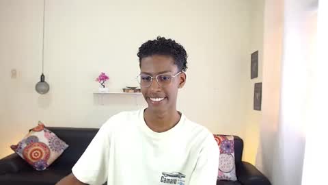 Snapshot of maiki18 chatting on February 8, 2025, 4:57 pm I am Maik online show from February 8, 2025, 4:57 pm