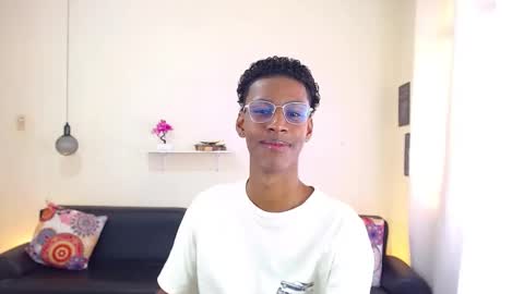 Snapshot of maiki18 chatting on February 26, 2025, 2:25 pm I am Maik online show from February 26, 2025, 2:25 pm