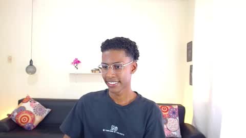 Snapshot of maiki18 chatting on February 27, 2025, 5:04 pm I am Maik online show from February 27, 2025, 5:04 pm
