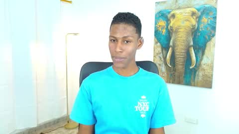 Snapshot of maiki18 chatting on September 18, 2025, 8:55 pm I am Maik online show from September 18, 2025, 8:55 pm