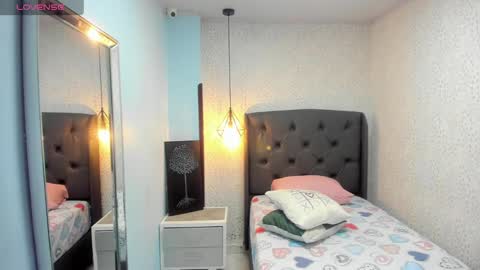  M A I L Y  online show from February 19, 2025, 4:00 pm