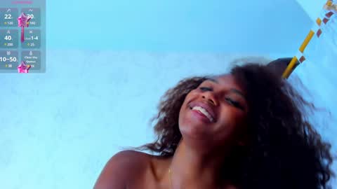 Snapshot of mailyn_er chatting on December 18, 2024, 2:32 am Mailyn online show from December 18, 2024, 2:32 am