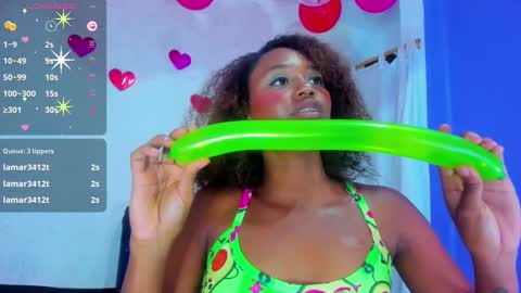 Snapshot of mailyn_er chatting on February 8, 2025, 8:53 pm Mailyn online show from February 8, 2025, 8:53 pm