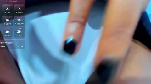 Snapshot of mailyn_er chatting on October 2, 2025, 8:49 pm Mailyn online show from October 2, 2025, 8:49 pm