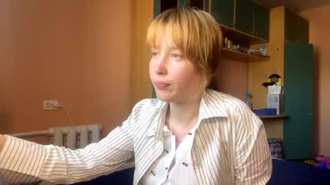Snapshot of maisawin chatting on June 17, 2026, 1:45 pm Evie online show from June 17, 2026, 1:45 pm