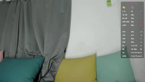 Snapshot of maison_sofiaa chatting on January 14, 2025, 7:06 am online show from January 14, 2025, 7:06 am