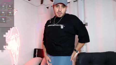 maison_xmed online show from April 13, 2026, 7:41 pm