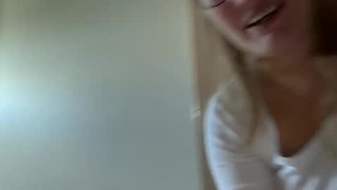 maisystellaxx online show from May 21, 2026, 8:05 pm