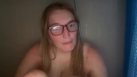 Snapshot of maisystellaxx chatting on July 10, 2026, 7:05 pm maisystellaxx online show from July 10, 2026, 7:05 pm