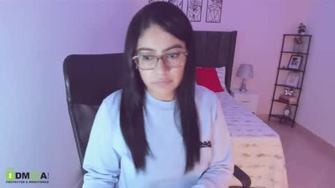 Maite online show from October 25, 2025, 4:42 am