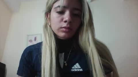 majo_gomezz online show from October 26, 2025, 1:11 am
