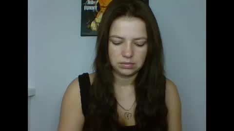 make_mesmile online show from October 19, 2025, 6:14 am