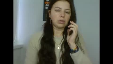 make_mesmile online show from December 15, 2025, 6:50 am