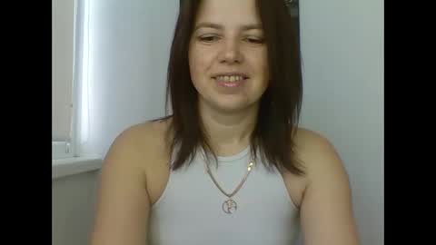 make_mesmile online show from April 14, 2026, 6:30 am